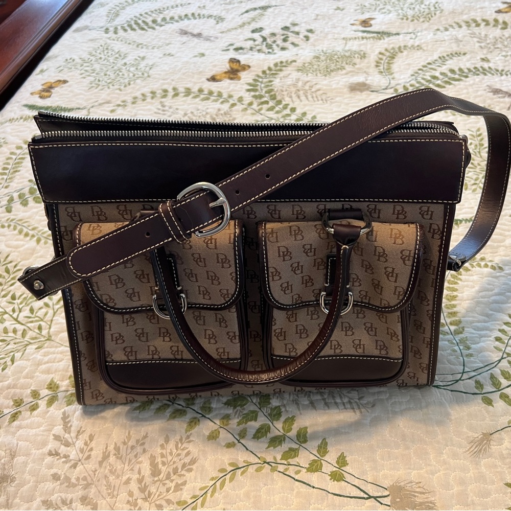 Genuine Dooney and Bourke Double Pocket Tote NWOT Never used